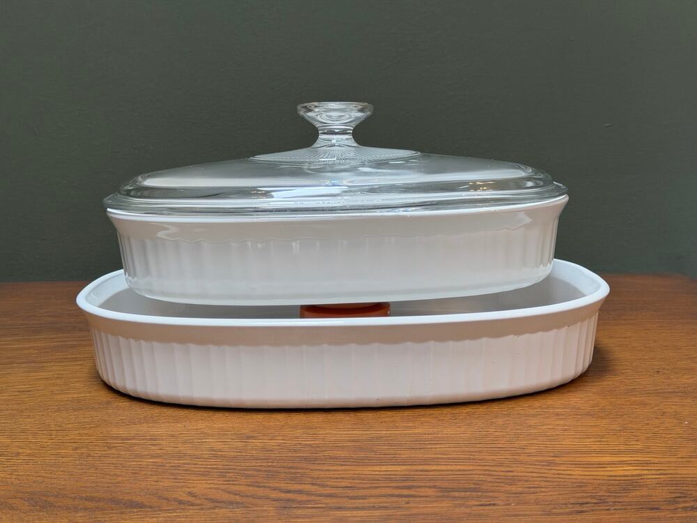 Vintage CorningWare French White Casserole Dish Set 2.5QT F-4-B 1.5QT F-6-B